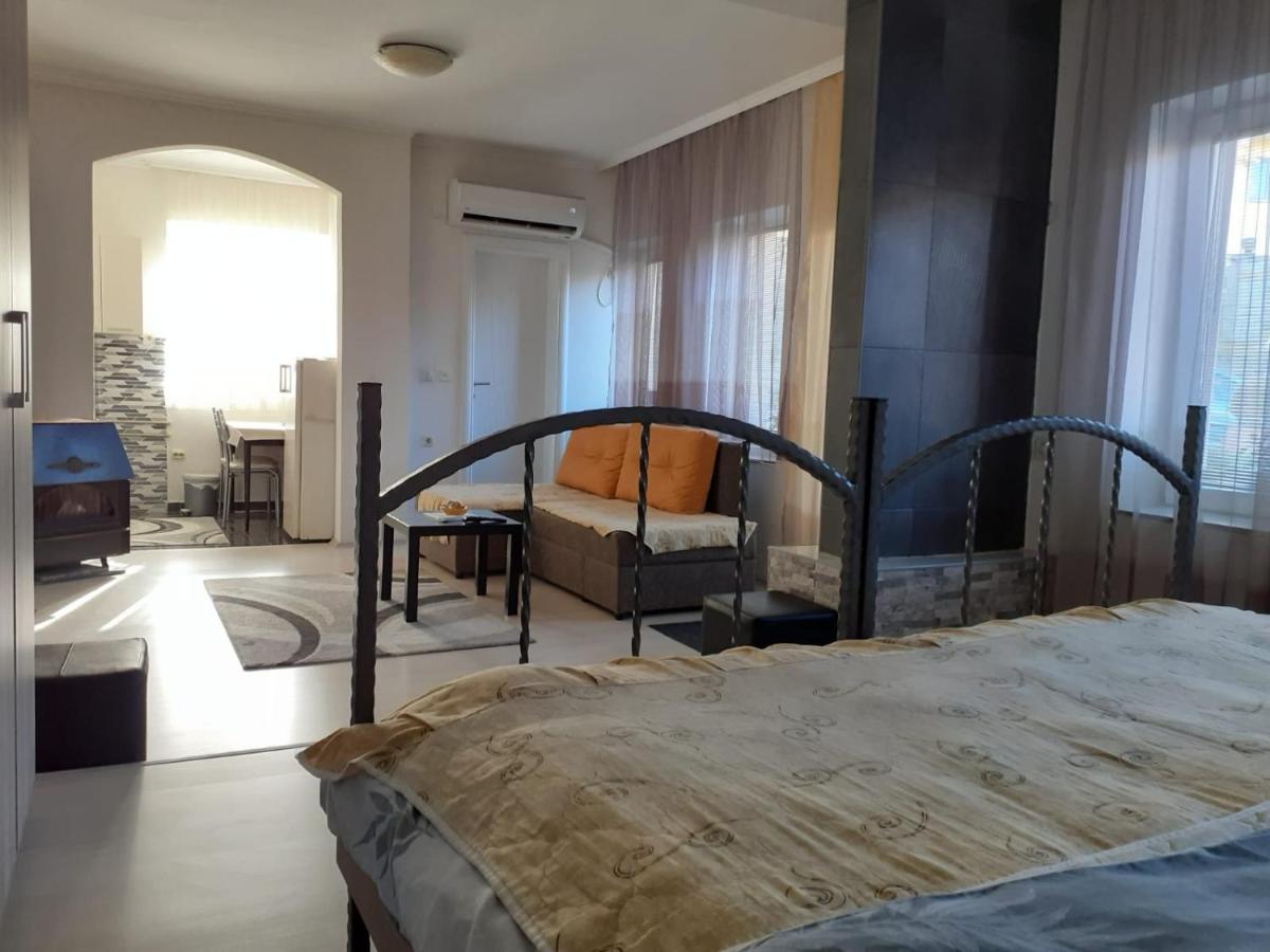 Alex Apartments Крушево Экстерьер фото